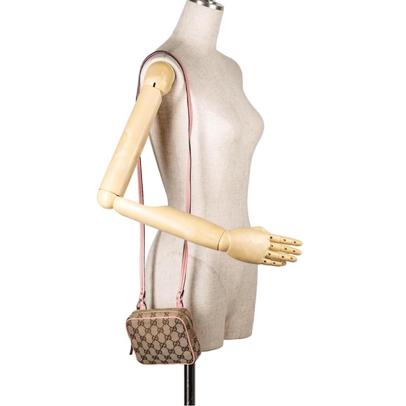 Gucci Bree Shoulder Bag - Picture 5 of 6